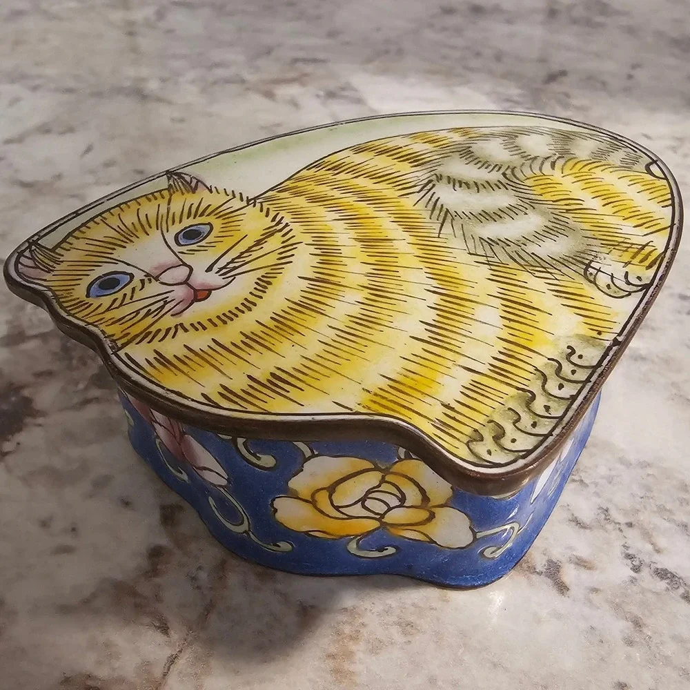 N/A cat trinket